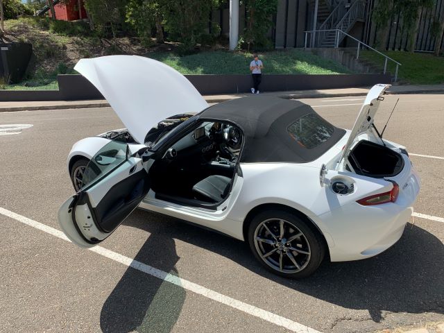 Convertible White Mazda Mx5 Inspection