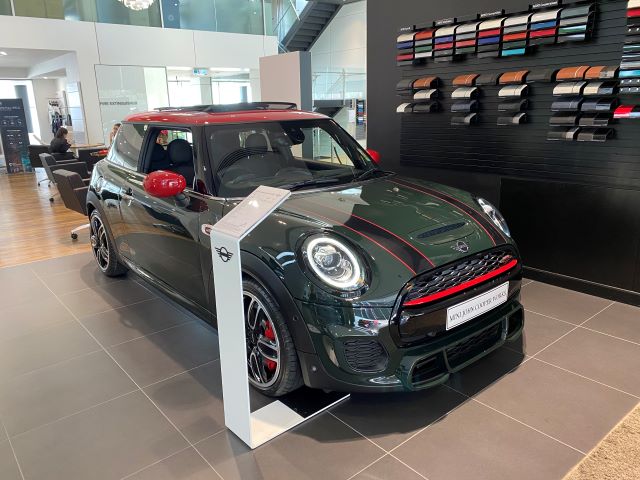 Mini Countryman 2020 Inspection Before Taking Out Car Loan